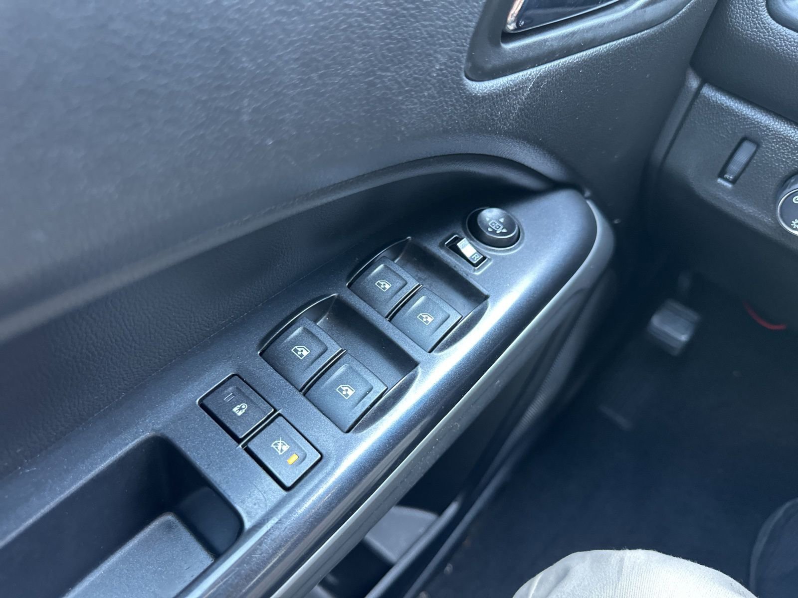 Used 2019 Chevrolet Colorado LT image 31