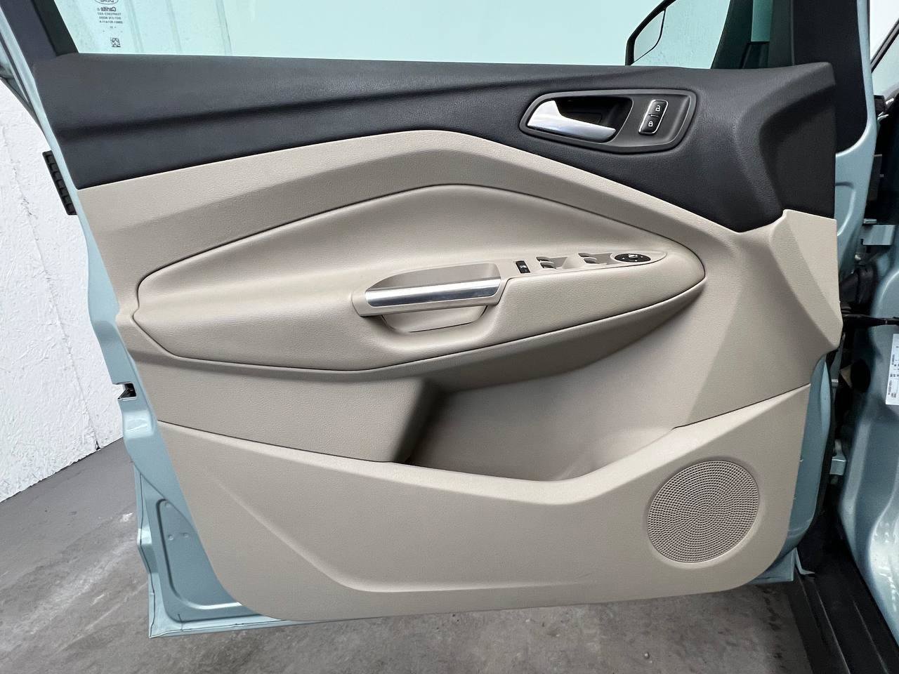 Used 2013 Ford C-MAX SEL image 7