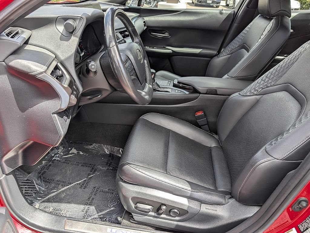 Used 2020 Lexus UX 250h w/ Premium Package AWD/4WD image 26