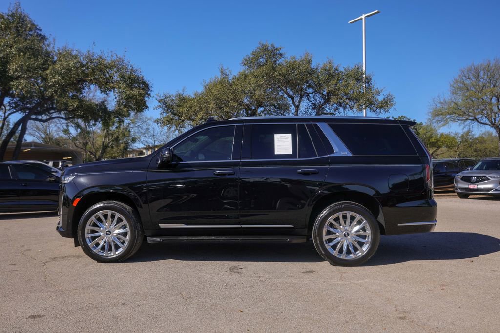 Used 2022 Cadillac Escalade Premium Luxury image 2