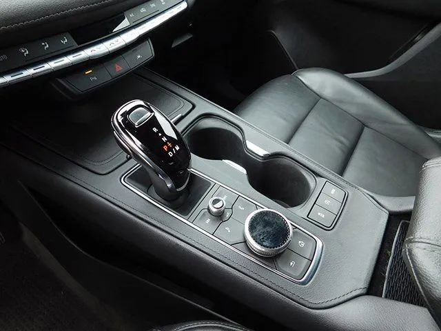 Used 2023 Cadillac XT4 Premium Luxury image 22