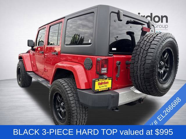 Used 2014 Jeep Wrangler Unlimited Sahara w/ Connectivity Group AWD/4WD image 4