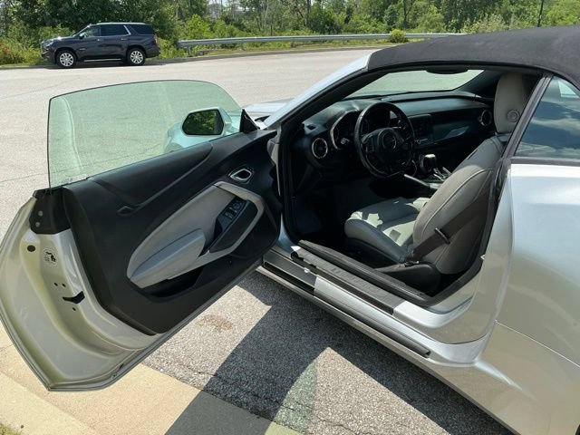Used 2017 Chevrolet Camaro LT w/ RS Package RWD image 15