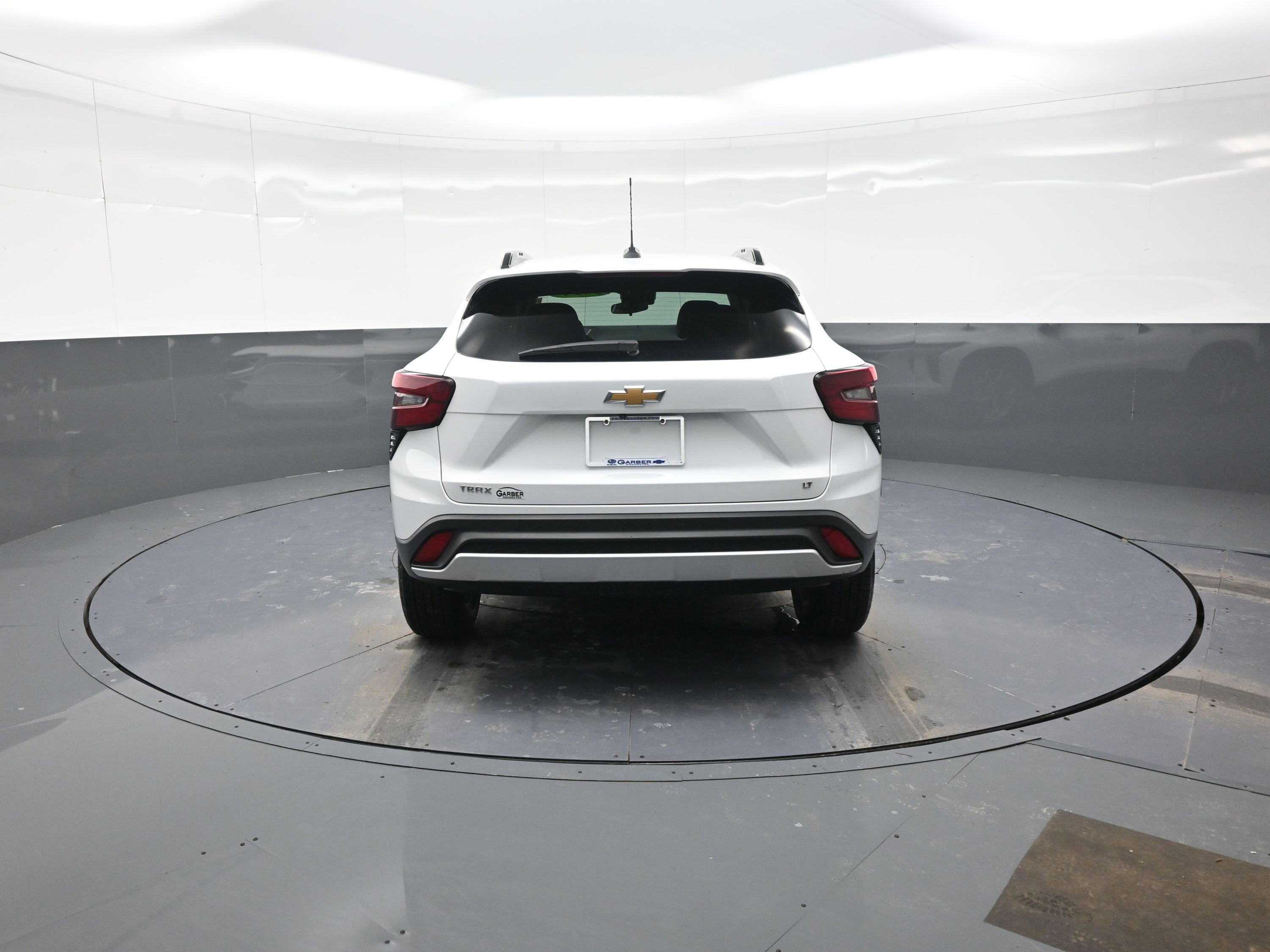 Used 2024 Chevrolet Trax LT w/ Driver Confidence Package image 4