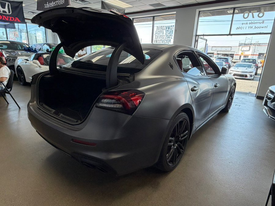 Used 2022 Maserati Ghibli Modena RWD image 22