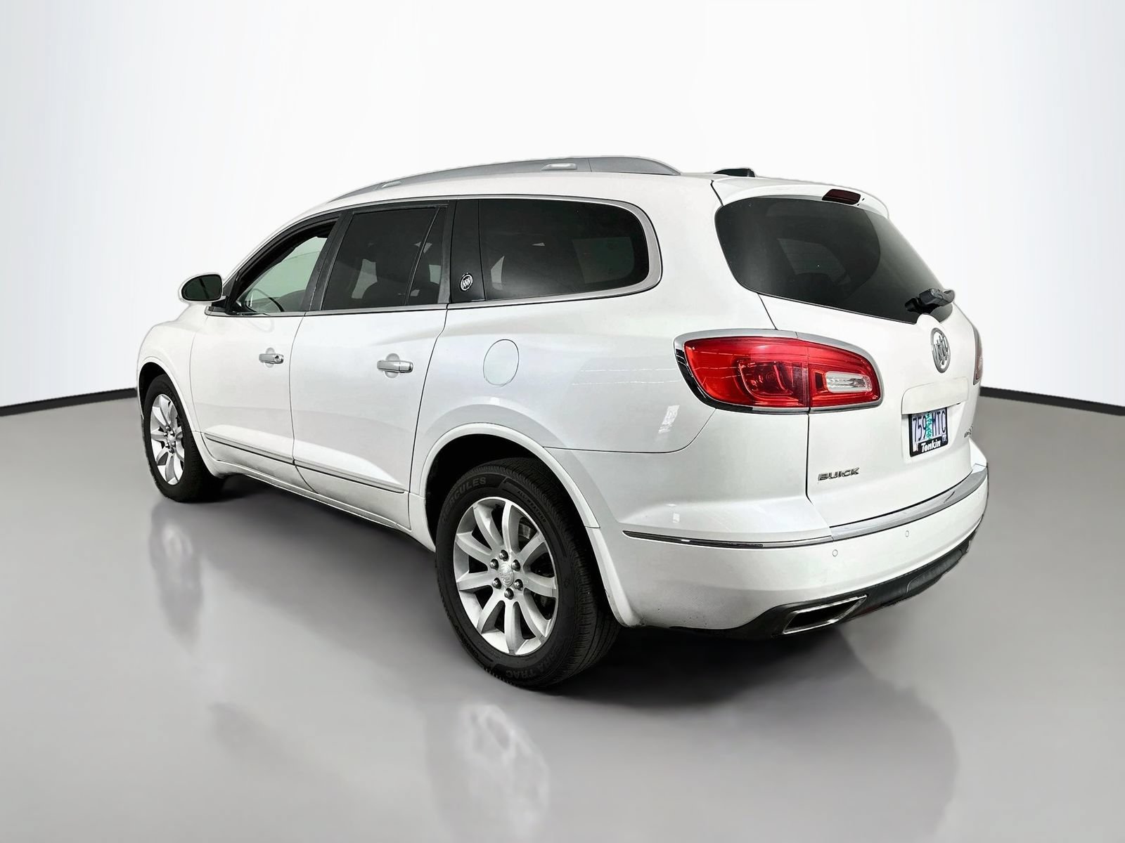 Used 2017 Buick Enclave Premium w/ Experience Buick Package AWD/4WD image 6