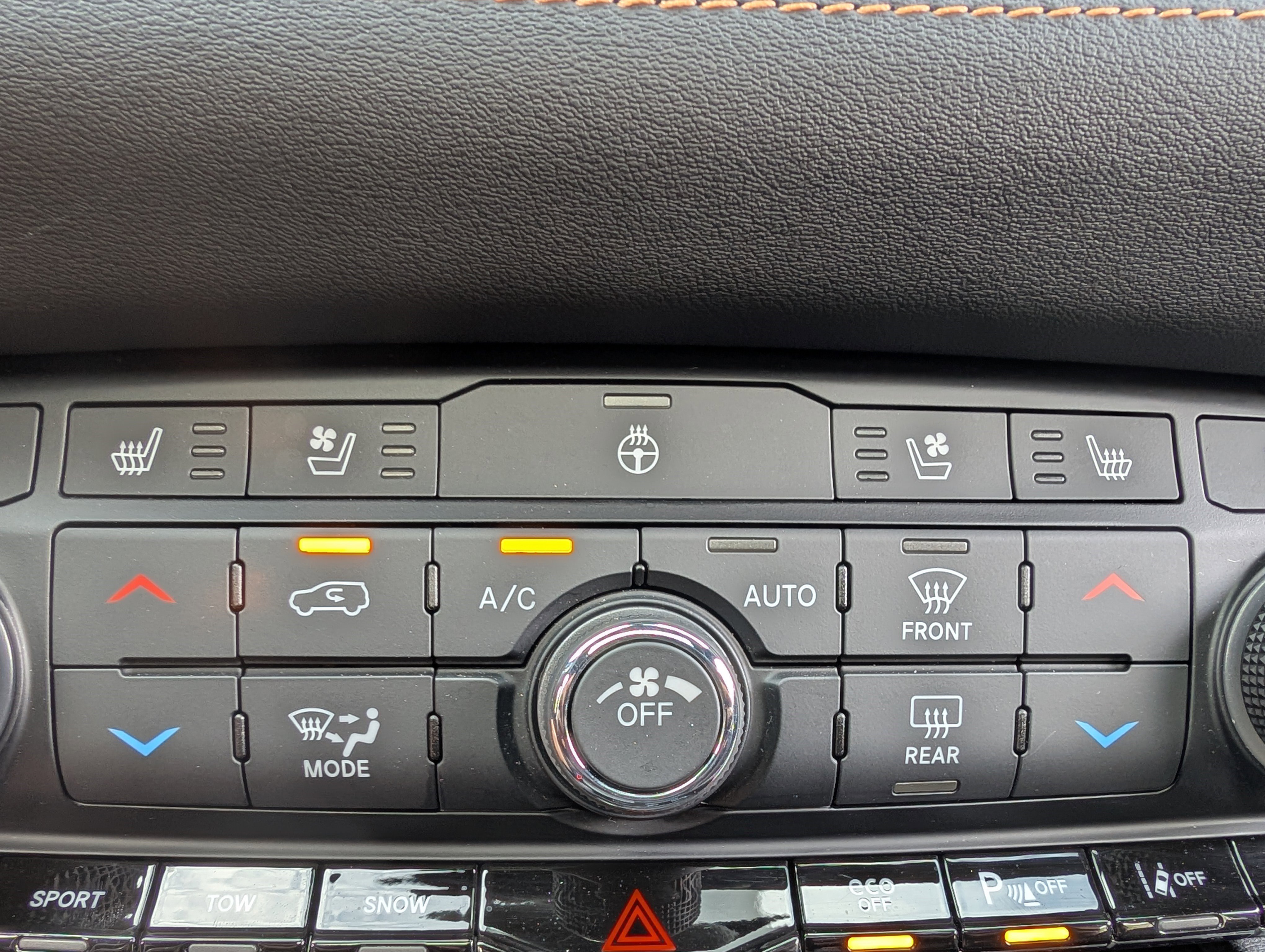 Used 2025 Dodge Durango R/T AWD/4WD image 34
