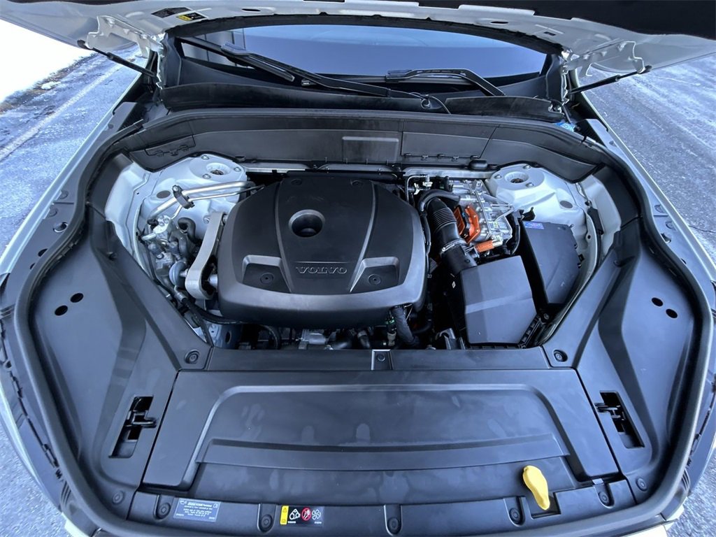 Certified 2023 Volvo XC90 T8 Plus w/ Protection Package image 14