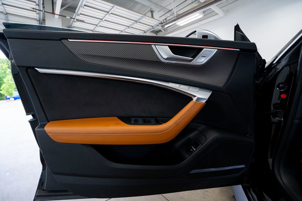 Used 2022 Audi RS 7 Sportback AWD/4WD image 25