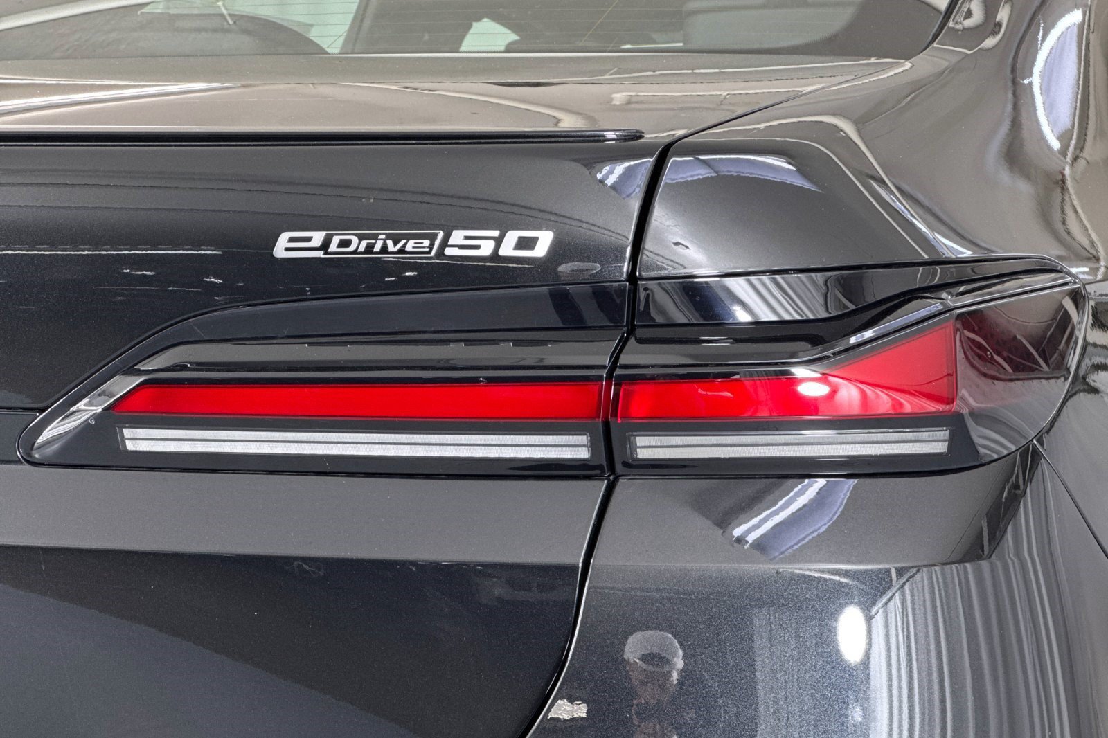 Used 2026 BMW i7 eDrive50 w/ M Sport Package RWD image 25