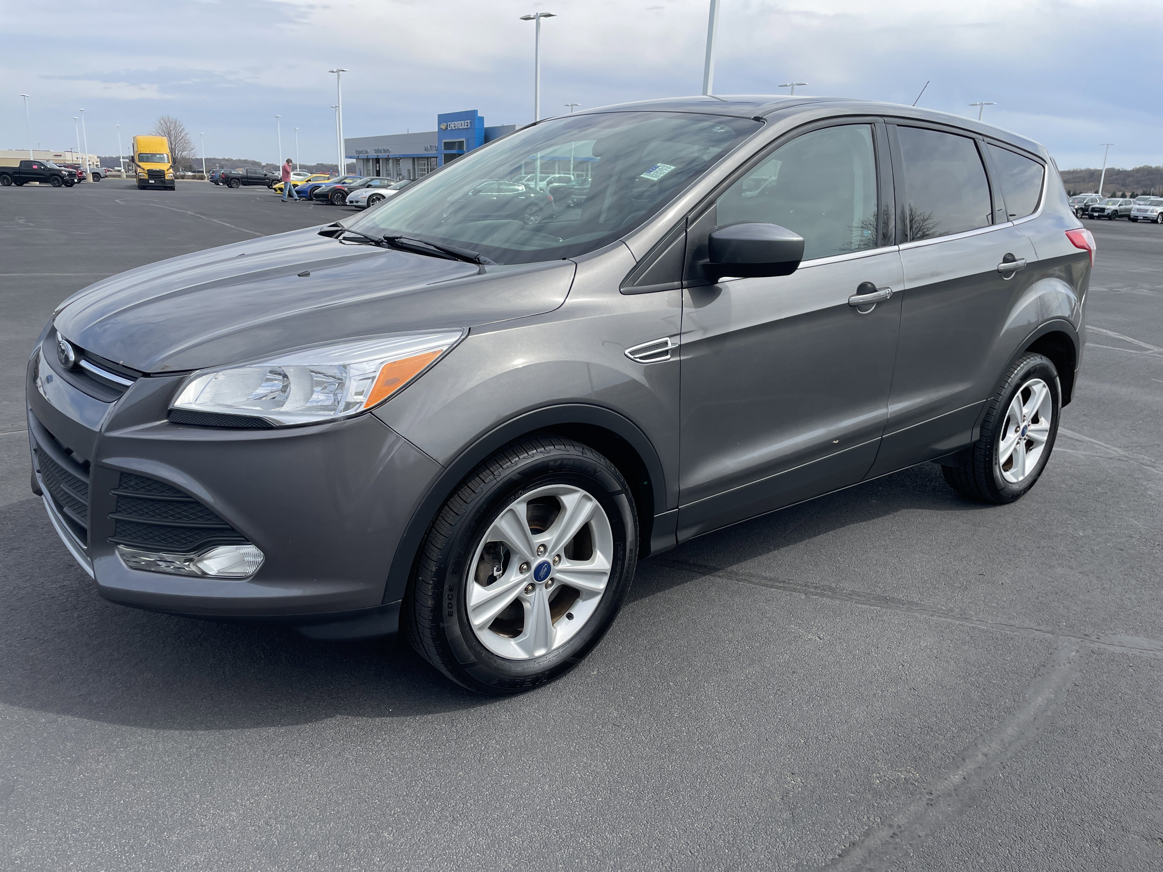 Used 2014 Ford Escape SE image 1
