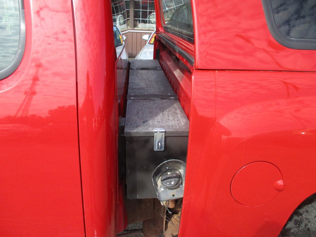 Used 2009 Chevrolet Silverado 2500 W/T AWD/4WD image 6