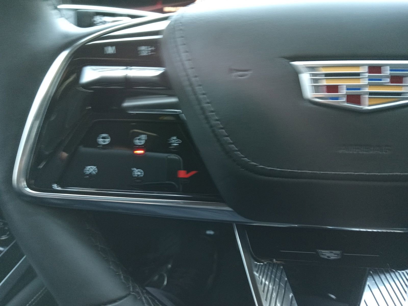 Used 2025 Cadillac Escalade V w/ LPO, ONYX Package image 22