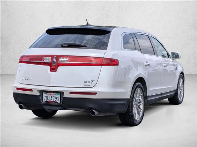 Used 2013 Lincoln MKT AWD image 5
