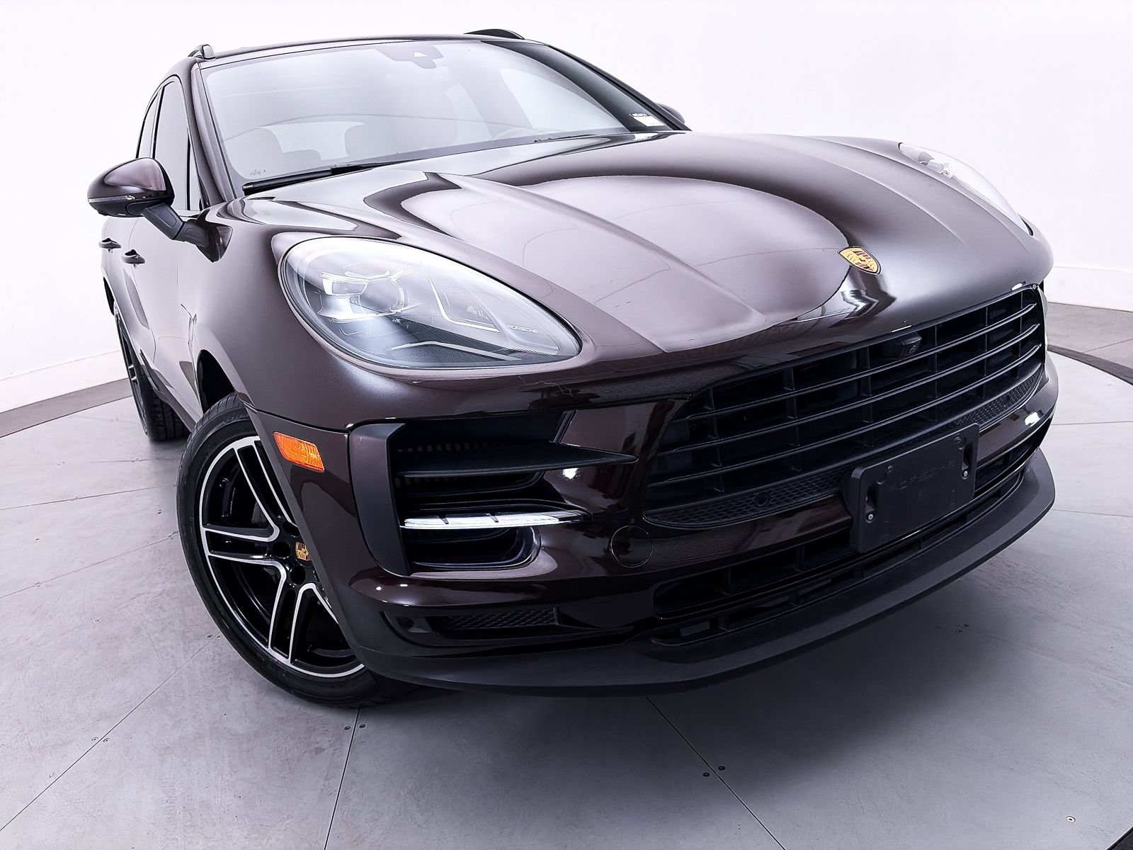 Used 2021 Porsche Macan S w/ Premium Package Plus AWD/4WD image 3