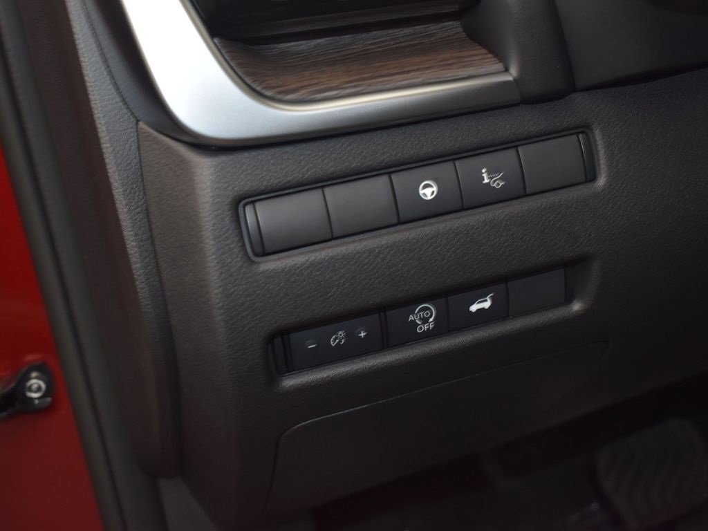 New 2026 Nissan Rogue Platinum image 14