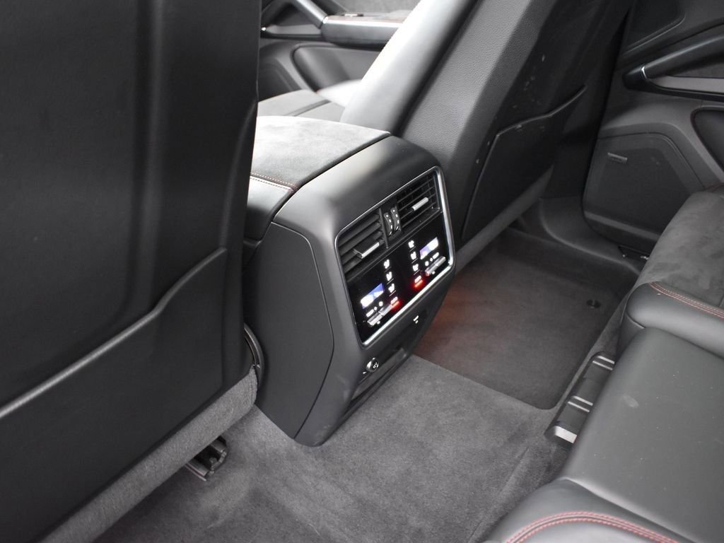 Used 2023 Porsche Cayenne GTS image 26