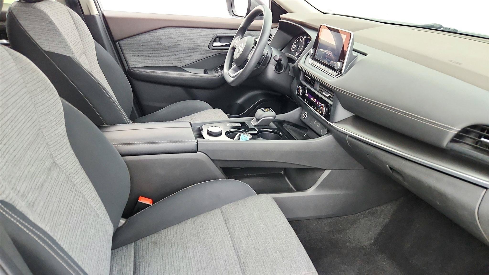 Used 2023 Nissan Rogue SV AWD/4WD image 18