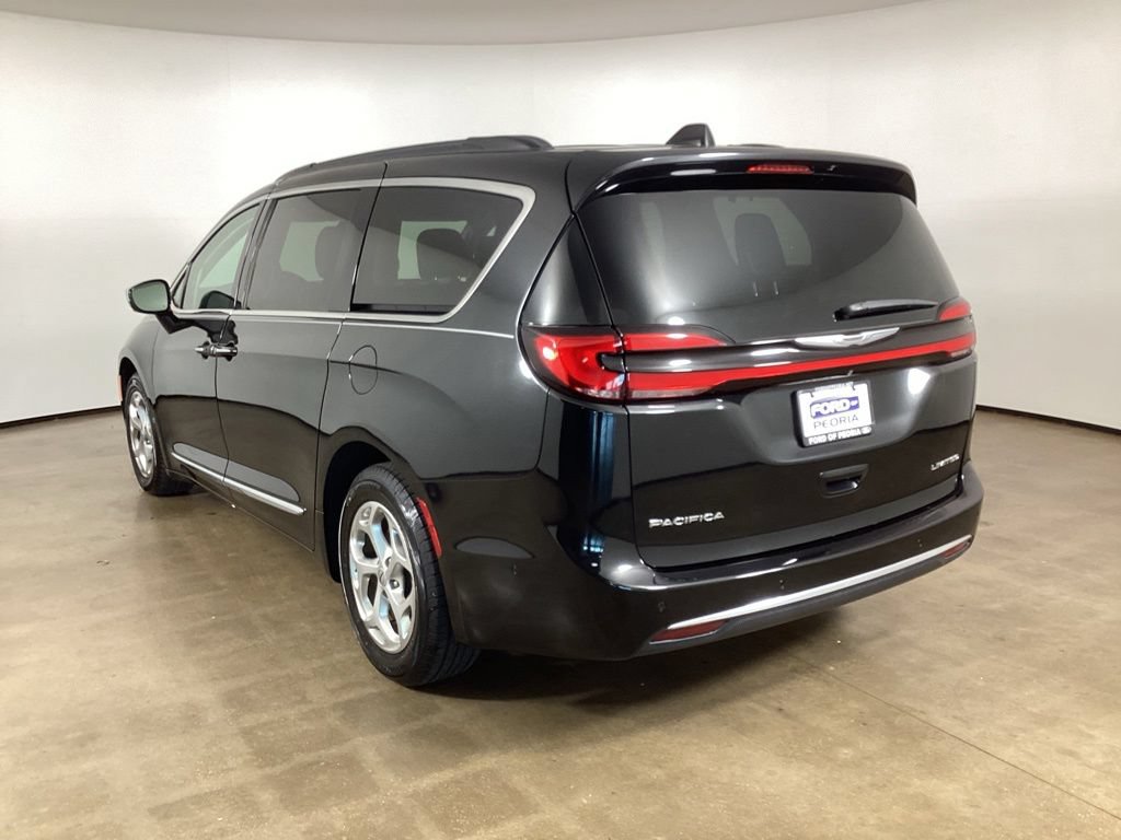 Used 2022 Chrysler Pacifica Limited FWD image 7