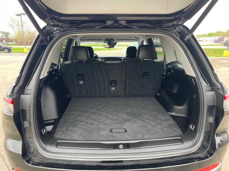 Used 2023 Jeep Grand Cherokee Limited image 17