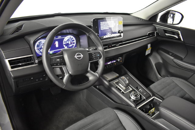 New 2026 Nissan Rogue SL AWD/4WD image 13