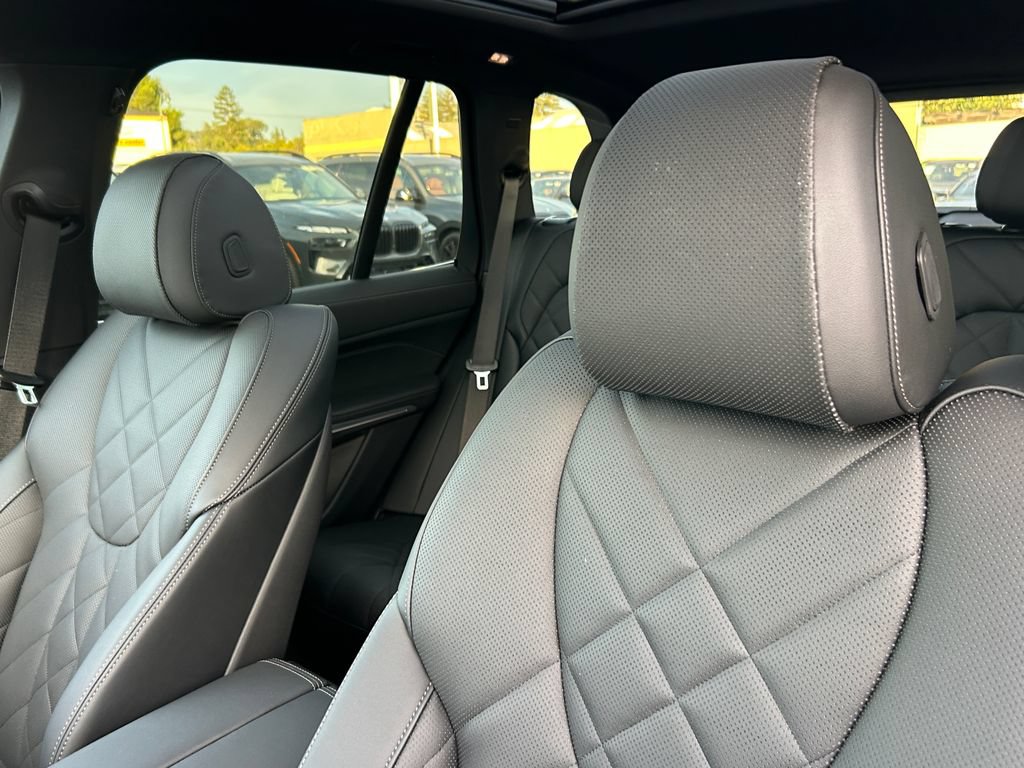 New 2026 BMW X5 xDrive50e AWD/4WD image 14