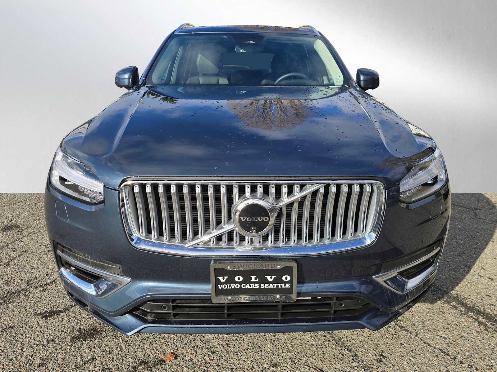 Certified 2024 Volvo XC90 T8 Plus w/ Protection Package Premier image 8