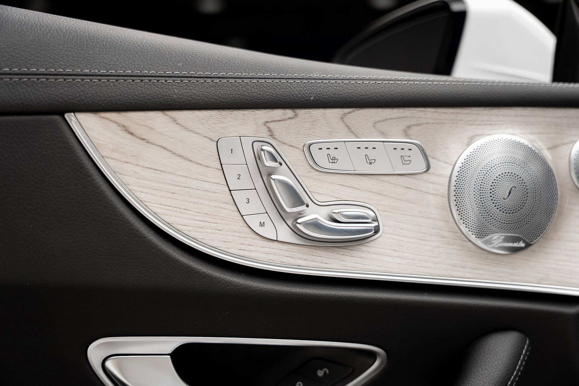 Used 2019 Mercedes-Benz E 450 4MATIC Cabriolet image 59