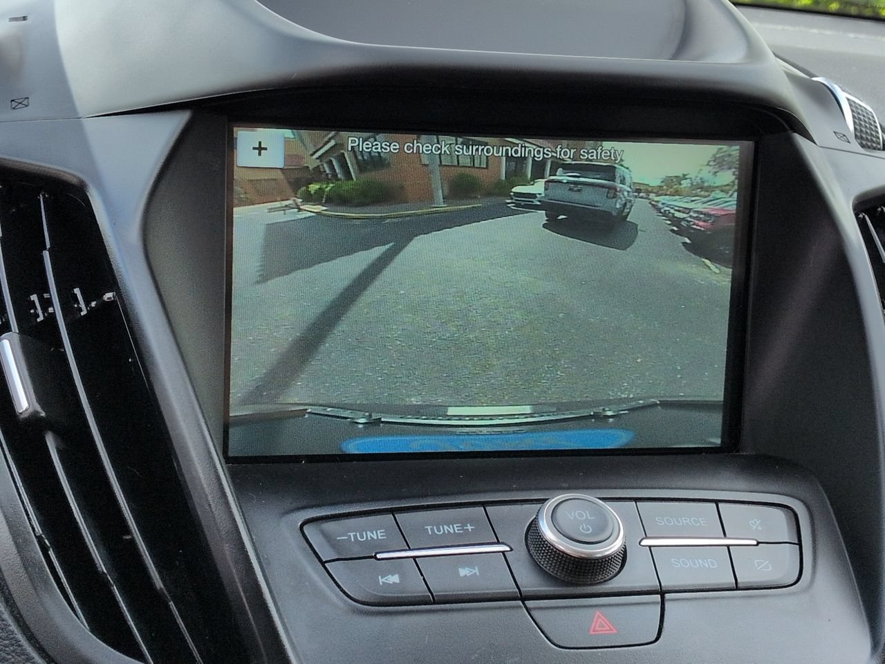 Used 2019 Ford Escape SE FWD image 20
