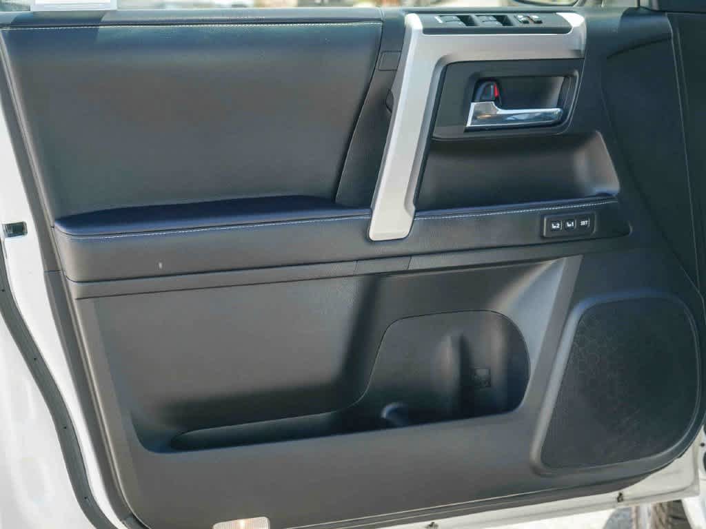 Used 2021 Toyota 4Runner Limited AWD/4WD image 19