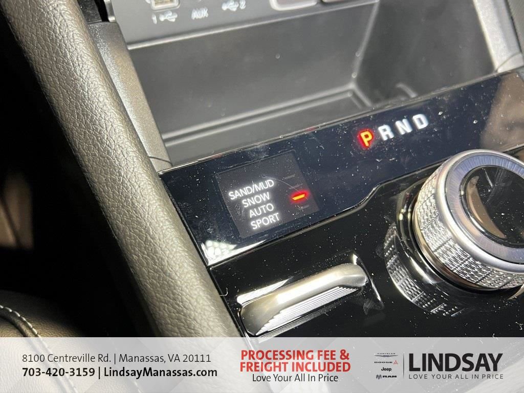 New 2025 Jeep Grand Cherokee L Limited w/ Trailer Tow Package image 44