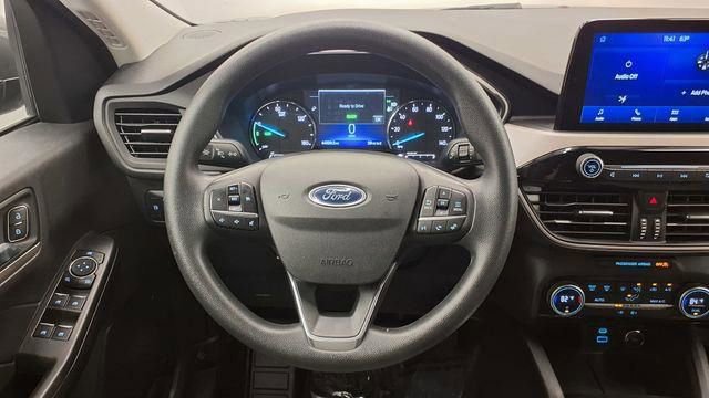 Used 2021 Ford Escape SE image 25