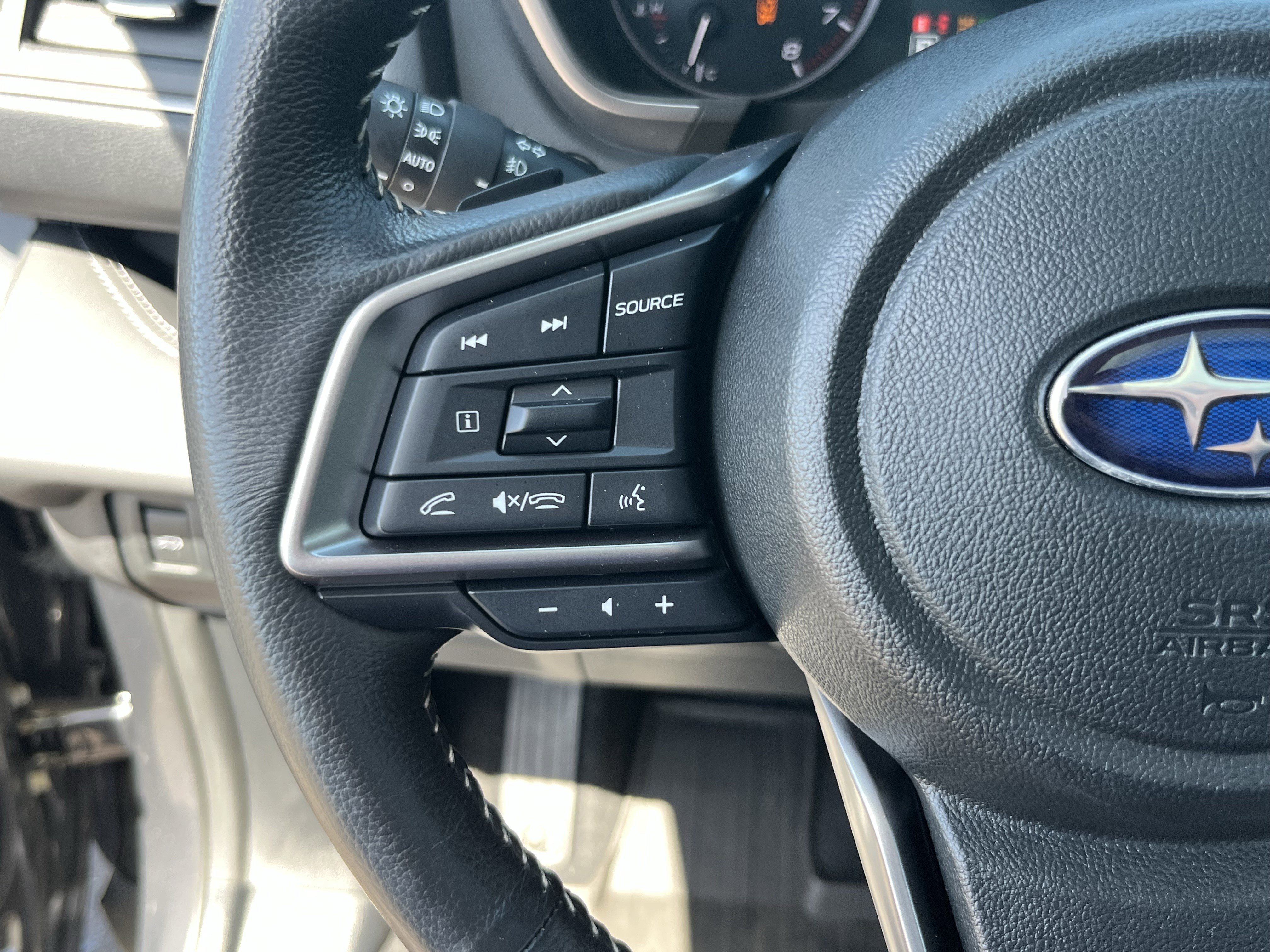 Used 2024 Subaru Ascent Limited w/ Technology Package AWD/4WD image 22