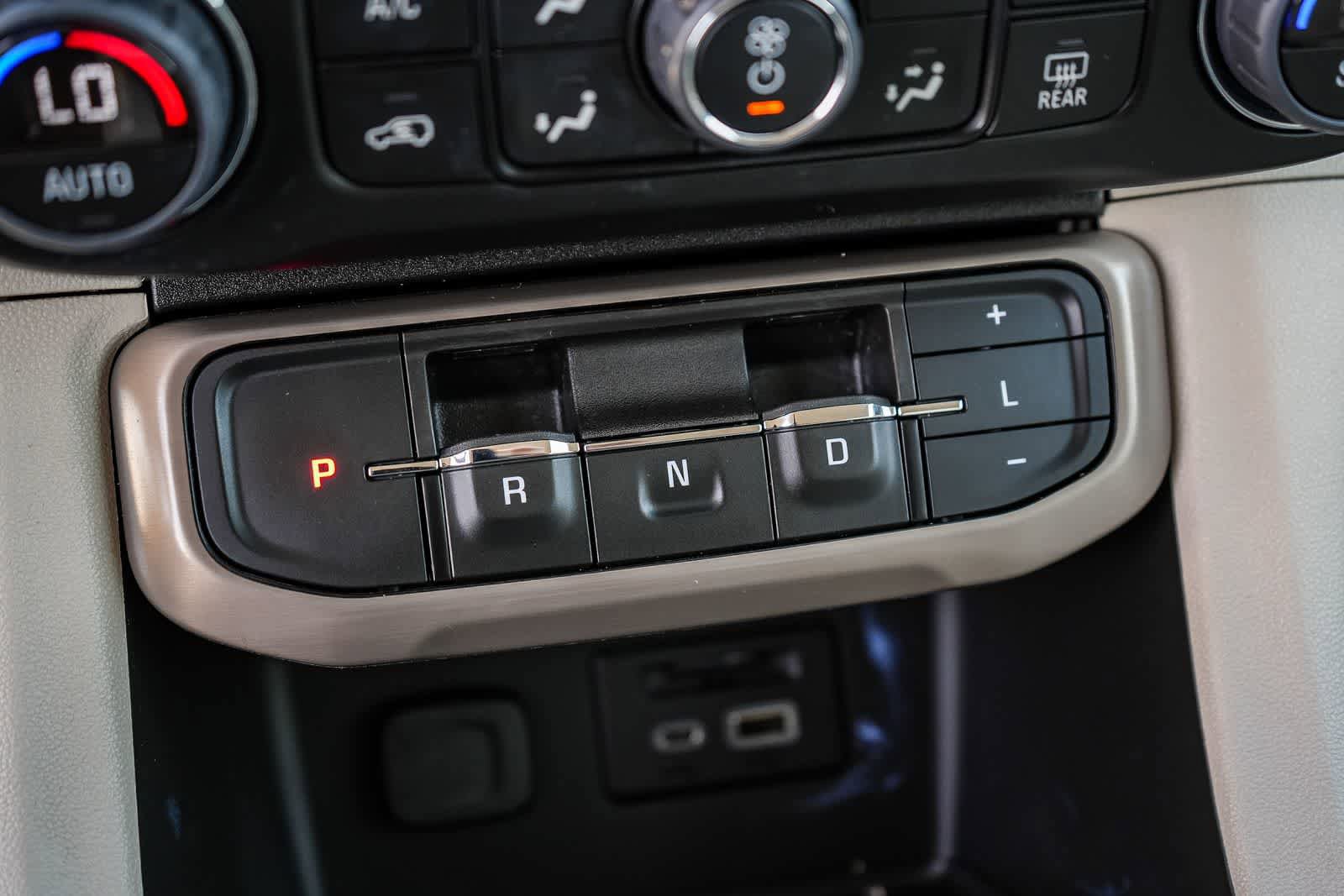Used 2023 GMC Acadia Denali AWD/4WD image 19
