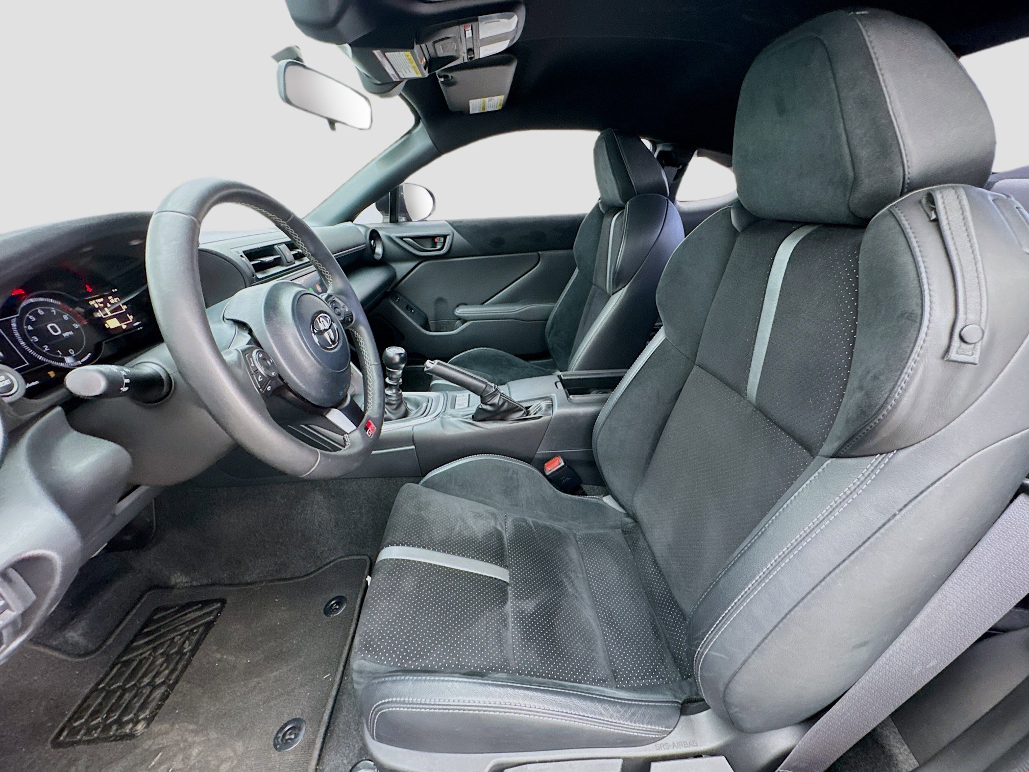 Used 2024 Toyota GR86 Premium w/ Performance Package RWD image 13
