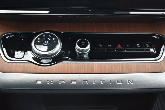 Used 2025 Ford Expedition King Ranch image 31