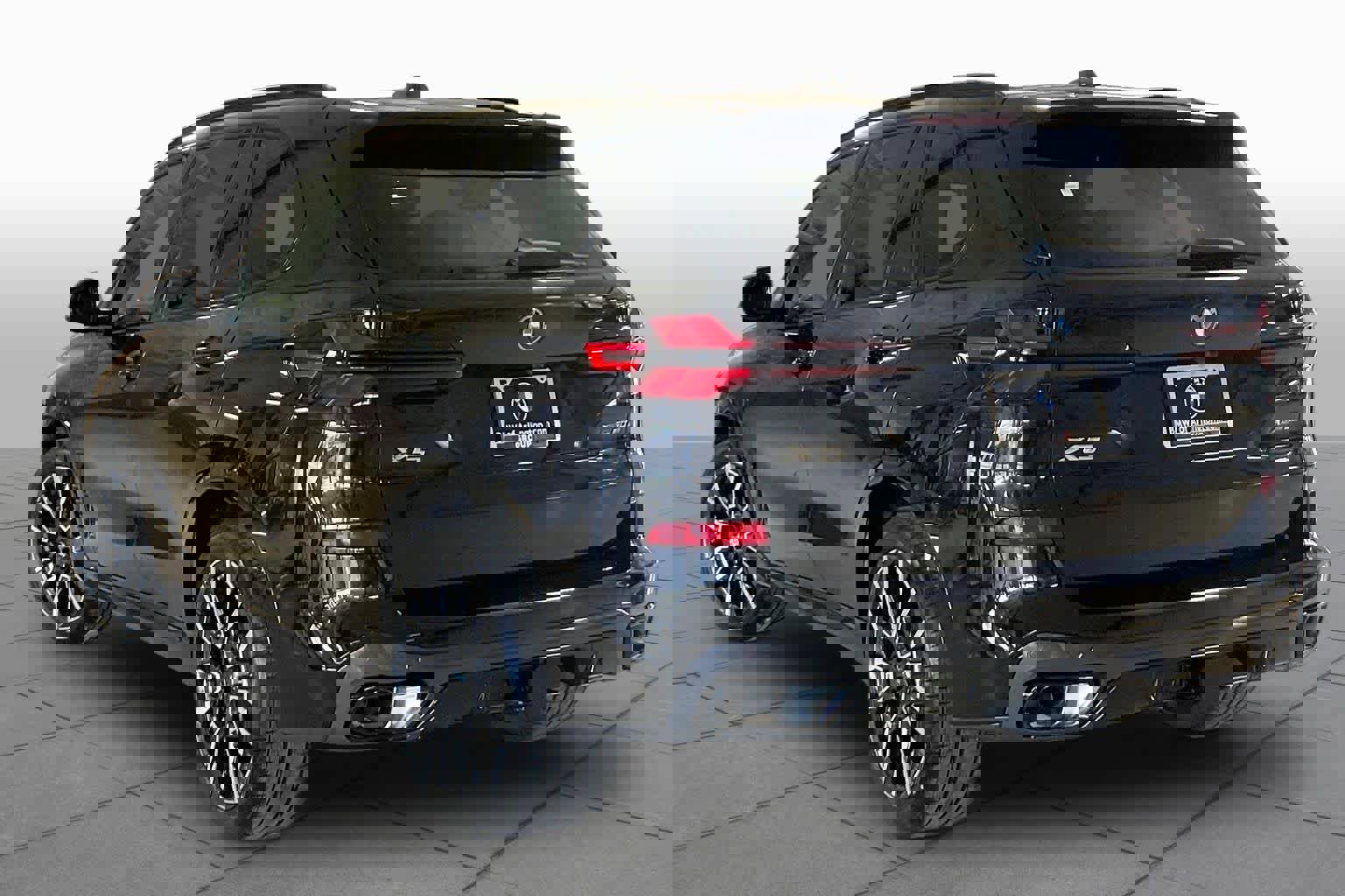 New 2026 BMW X5 xDrive50e image 12