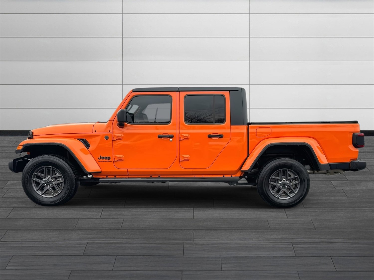 Used 2025 Jeep Gladiator Sport image 7