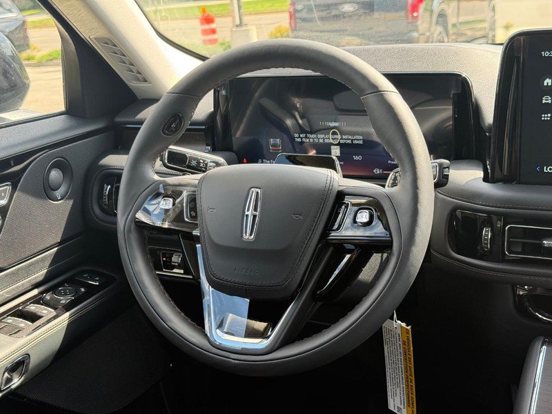 New 2027 Lincoln Aviator Reserve w/ Jet Appearance Package AWD/4WD image 10