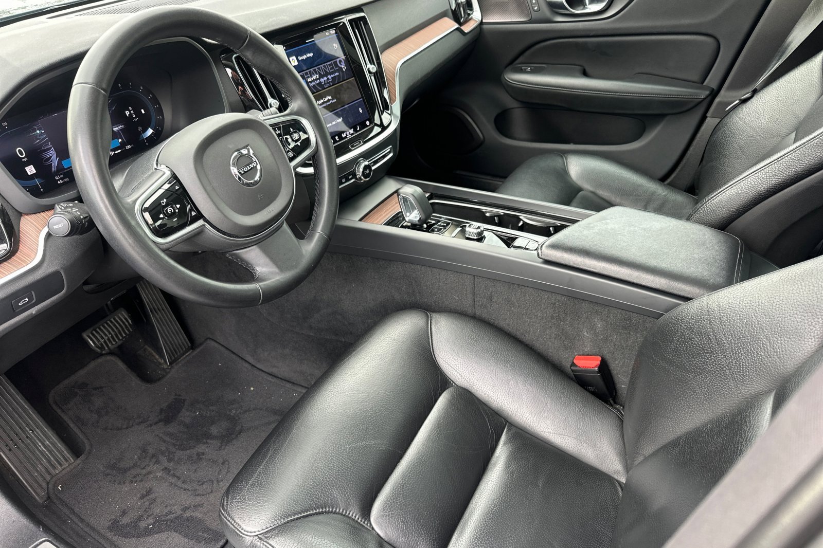 Used 2024 Volvo S60 B5 Plus image 10