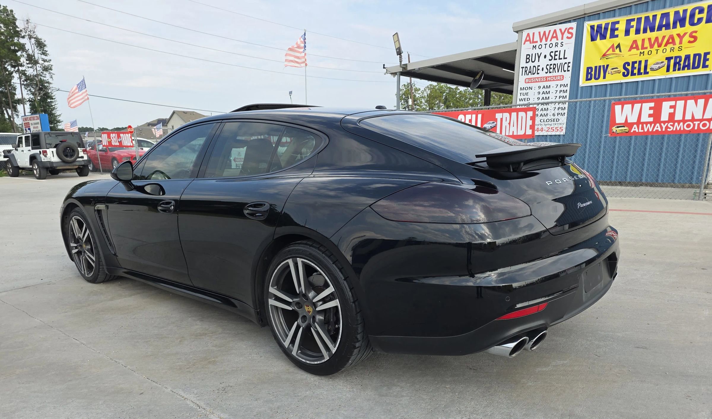 Used 2015 Porsche Panamera 4 image 12