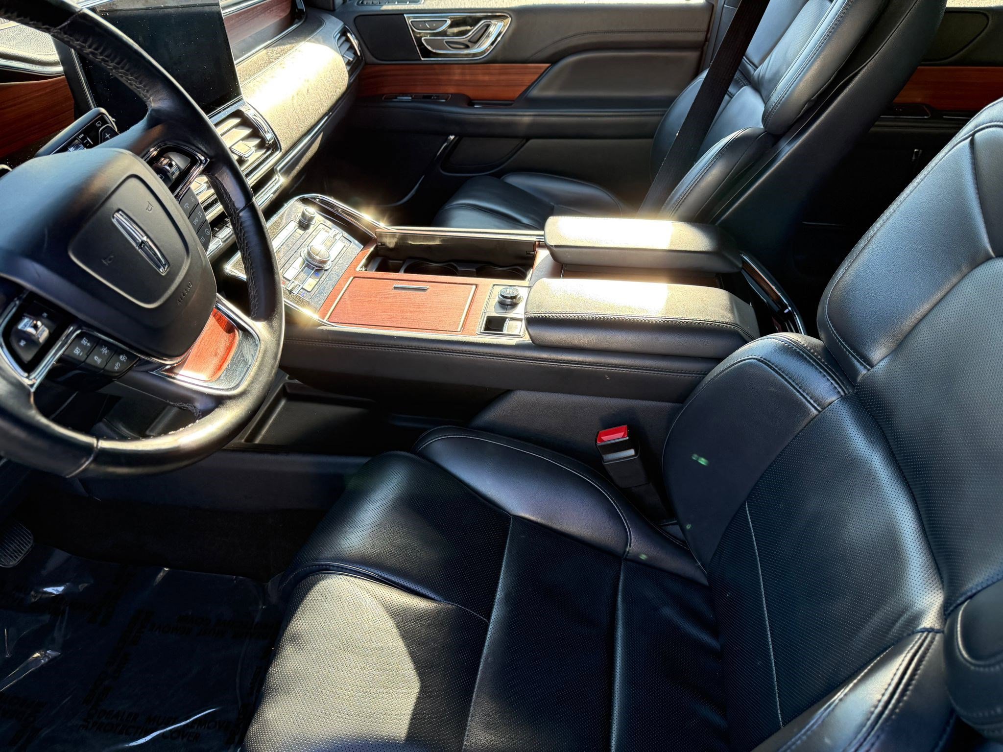 Used 2024 Lincoln Navigator L 4WD image 11