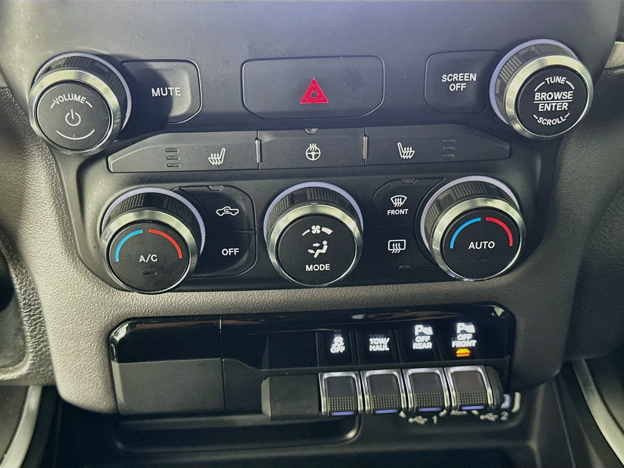 Used 2022 RAM 1500 Big Horn AWD/4WD image 22