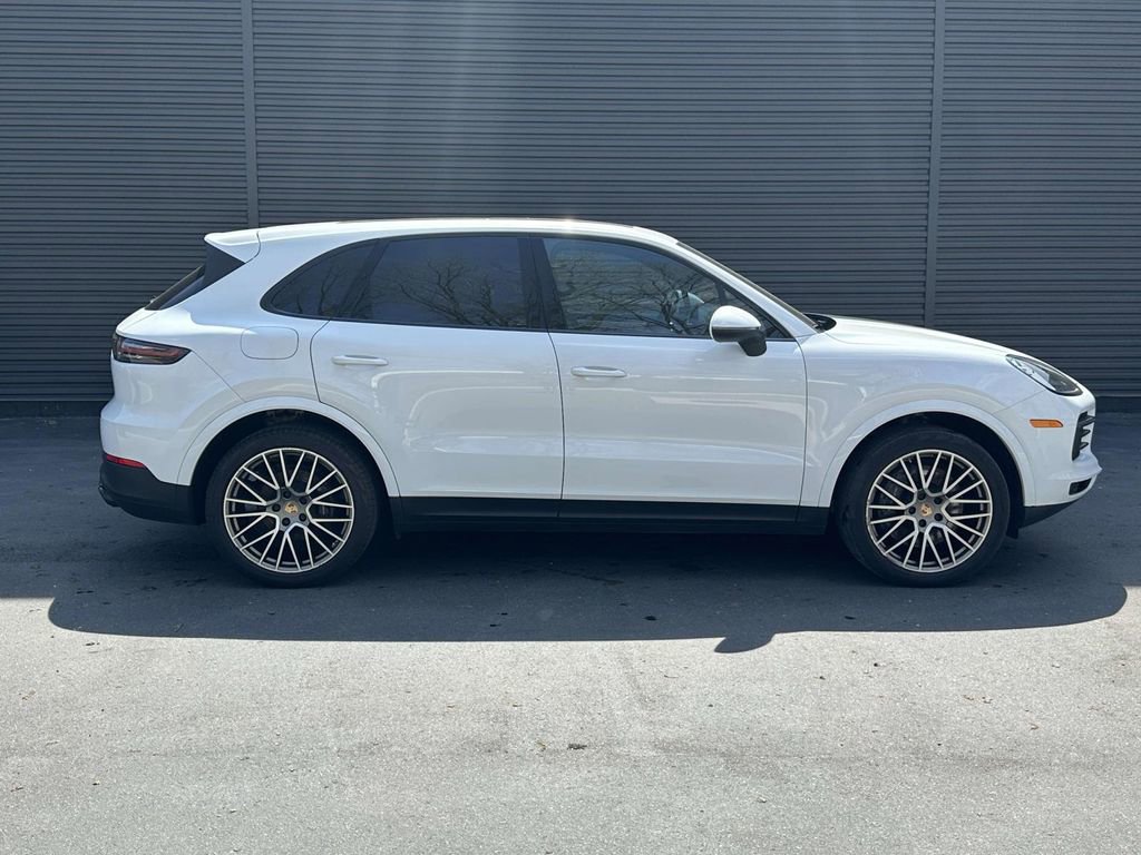 Used 2022 Porsche Cayenne Platinum Edition AWD/4WD image 6