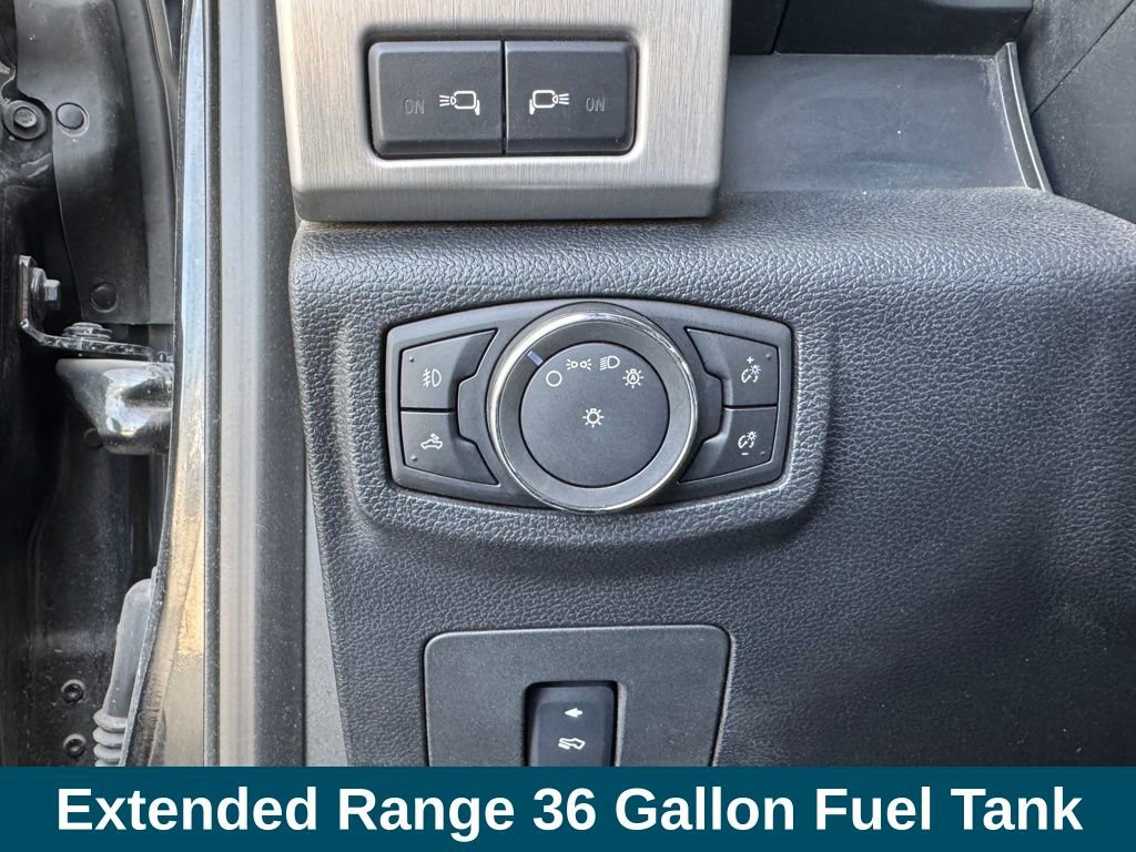 Used 2015 Ford F150 Platinum w/ Equipment Group 701A Luxury image 16