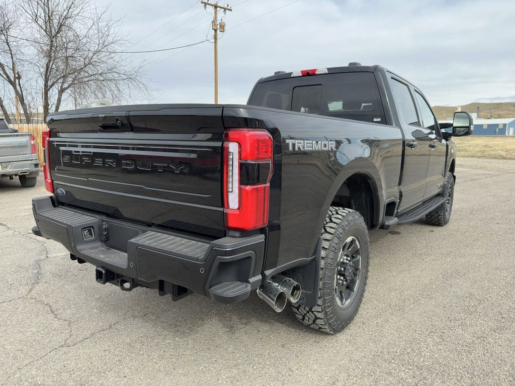 New 2026 Ford F350 Platinum w/ Tremor Off-Road Package image 7