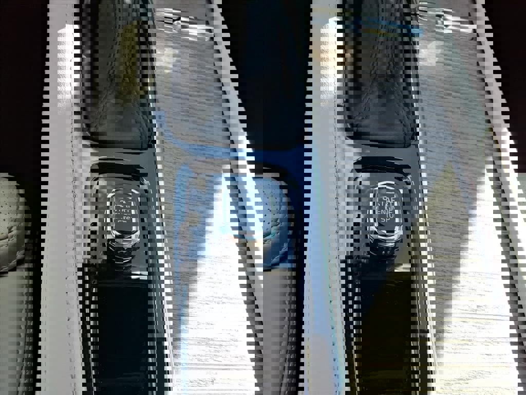 Used 2022 Volvo XC90 T6 Inscription w/ Advanced Package image 26