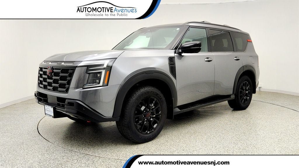 Used 2025 Nissan Armada PRO-4X AWD/4WD image 1