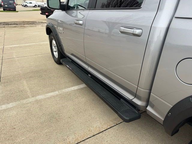 Certified 2019 RAM 1500 Classic SLT w/ Luxury Group image 8