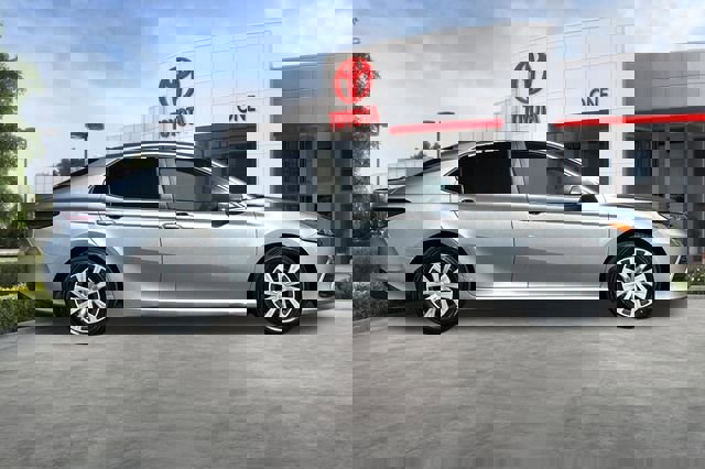 Used 2023 Toyota Camry LE w/ Audio Upgrade Package image 3